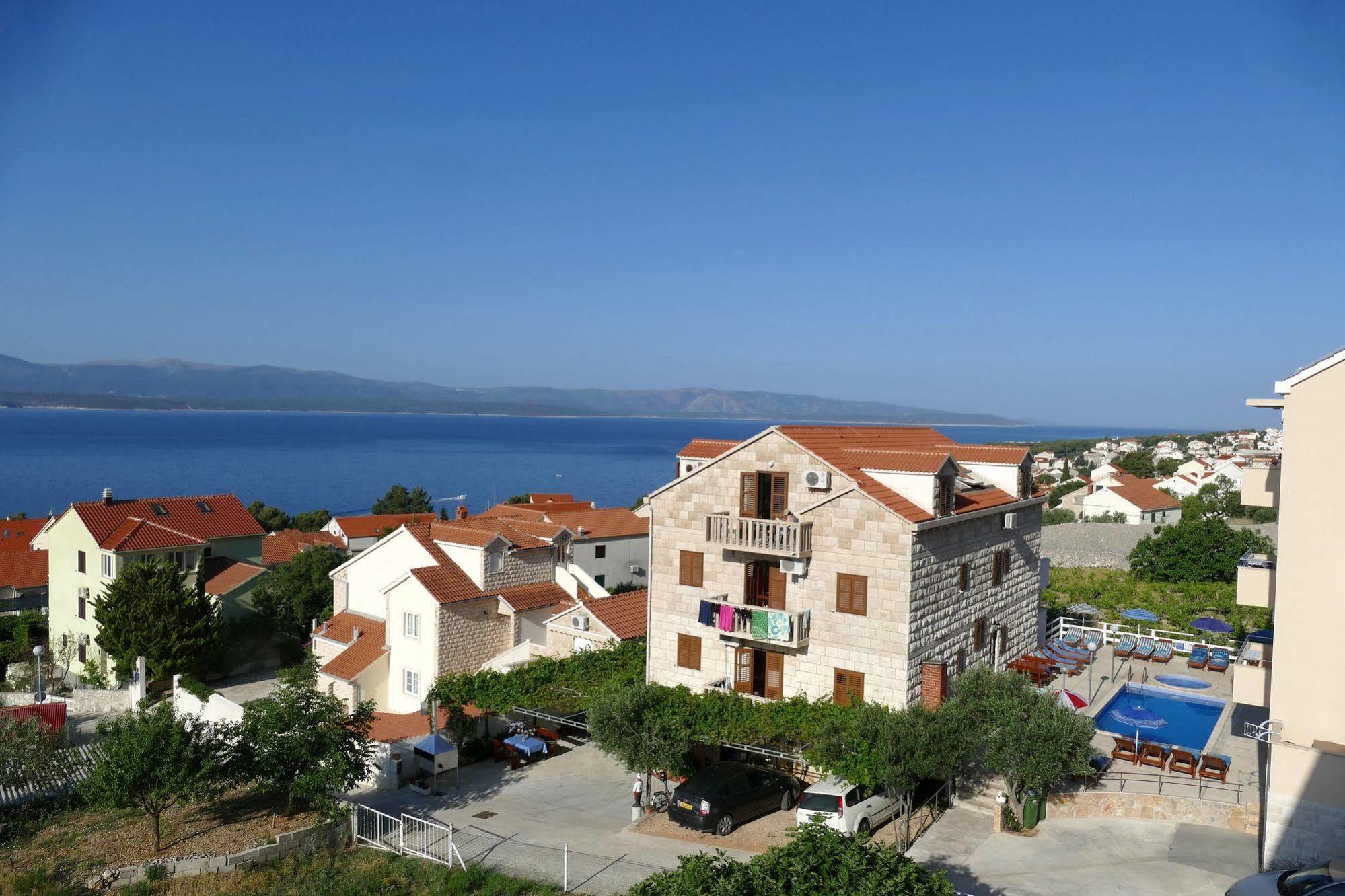 Villa Ana Бол Екстер'єр фото